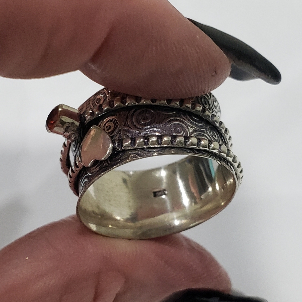 Garnet Ring, 925 Silver Mozambique Garnet Heart Spinner Band Ring View 4